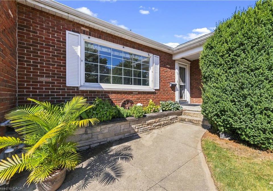 106-pottruff-road-s-hamilton-ontario-40866902