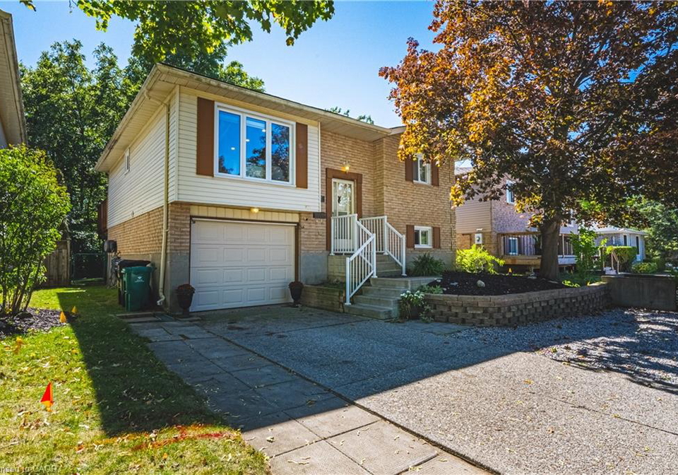 414-woods-lane-cambridge-ontario-40866915
