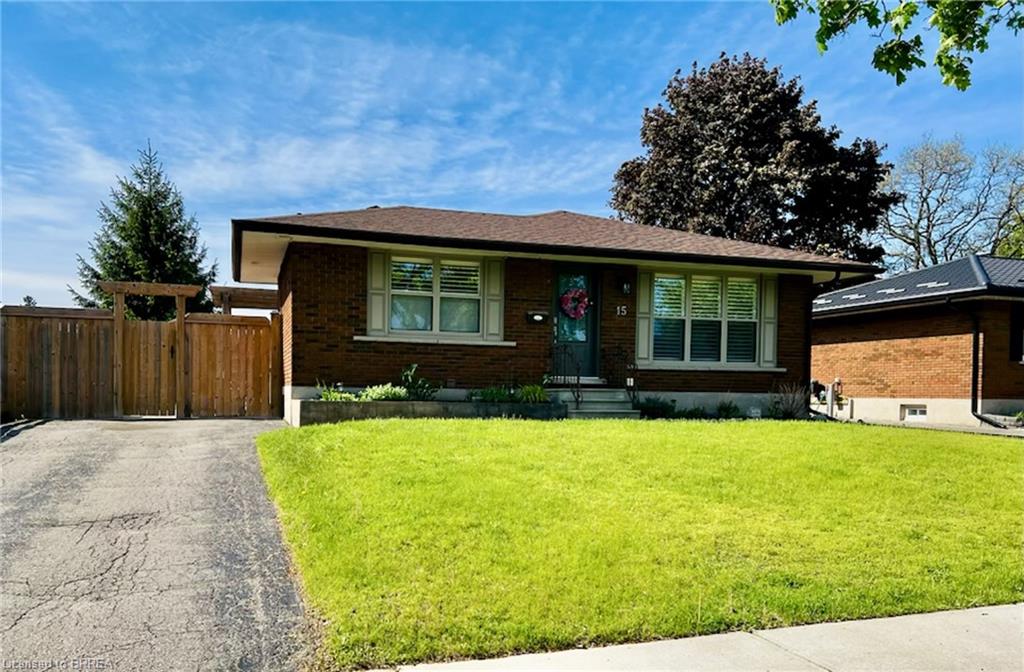 15-blueridge-crescent-brantford-ontario-40866947