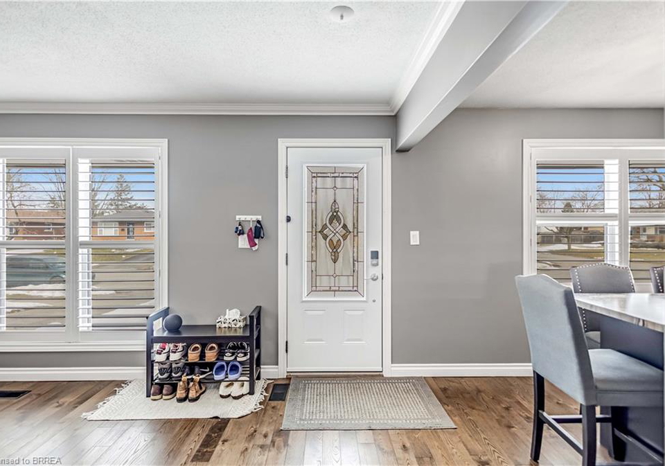 15-blueridge-crescent-brantford-ontario-40866947