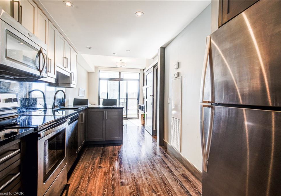 330-phillip-street-waterloo-ontario-40866964