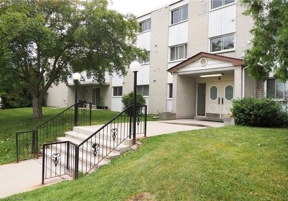 6-walton-avenue-kitchener-ontario-40866969