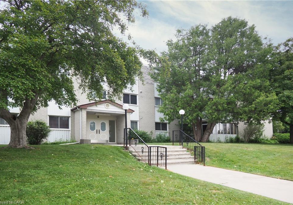 6-walton-avenue-kitchener-ontario-40866969