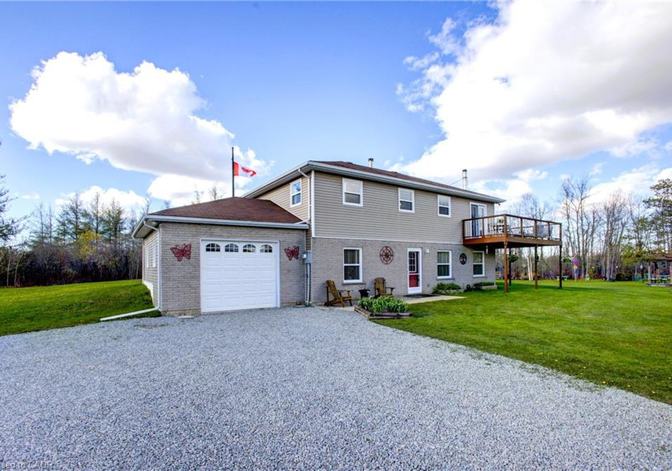 375729-6th-line-amaranth-ontario-40867008