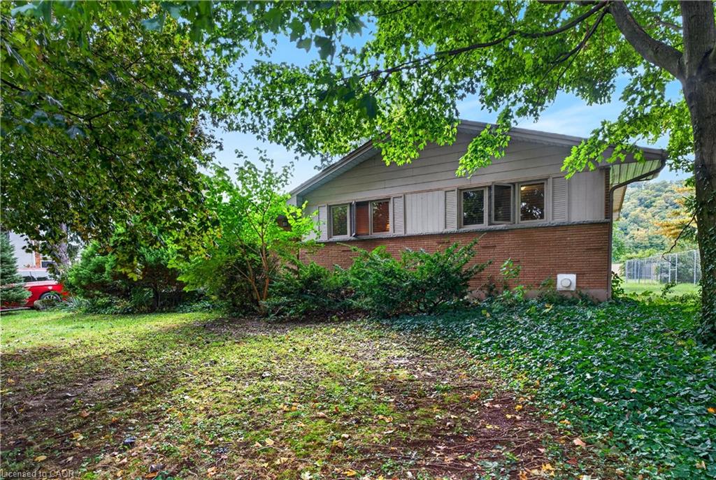 984-8-highway-stoney-creek-ontario-40867011