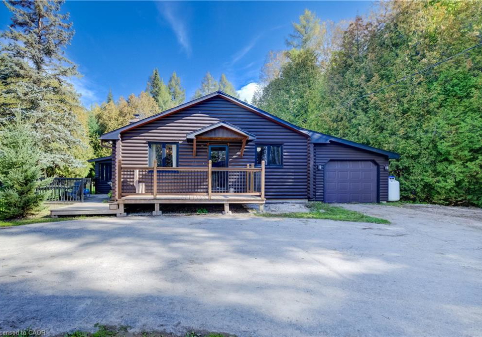 775415-highway-10-markdale-ontario-40867029