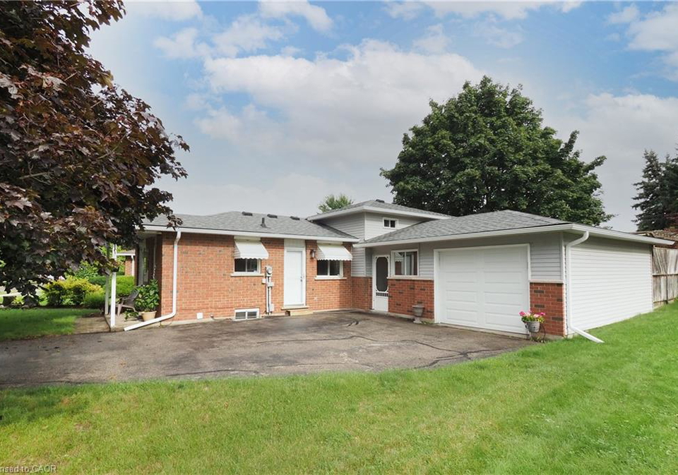 219-foxhunt-road-waterloo-ontario-40867098