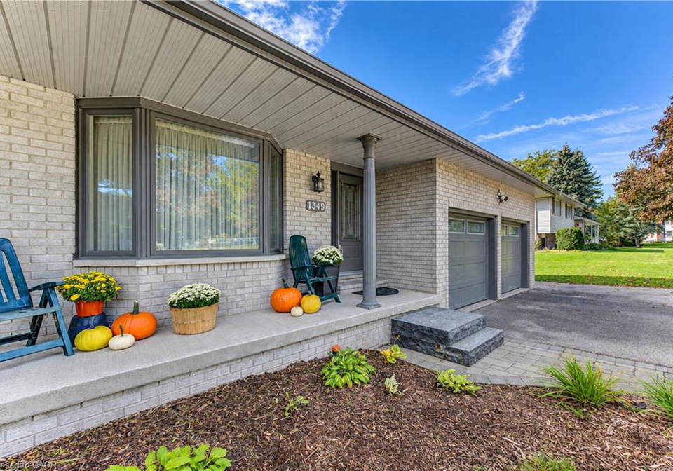 1349-bridge-street-new-dundee-ontario-40867149