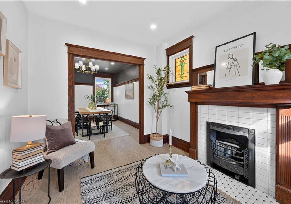 145-edgemont-street-hamilton-ontario-40867175