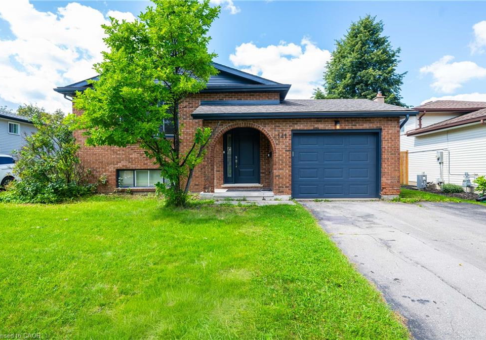 141-cedar-crest-street-kitchener-ontario-40867176