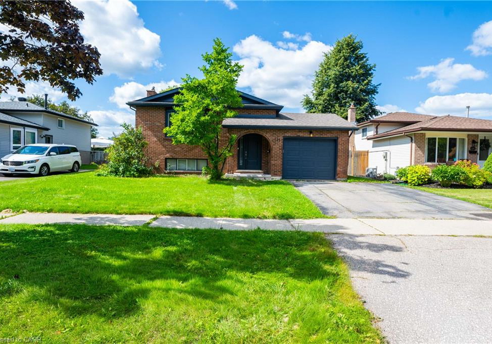 141-cedar-crest-street-kitchener-ontario-40867176
