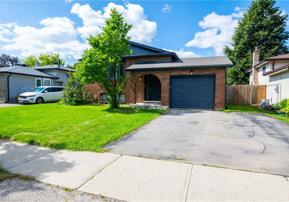 141-cedar-crest-street-kitchener-ontario-40867176