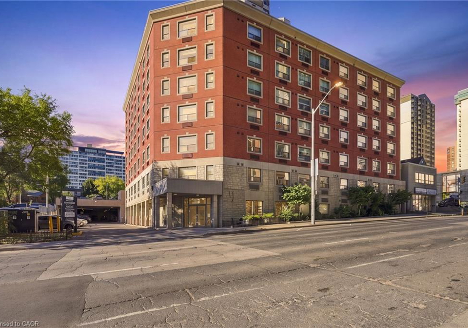 149-main-street-w-hamilton-ontario-40867231