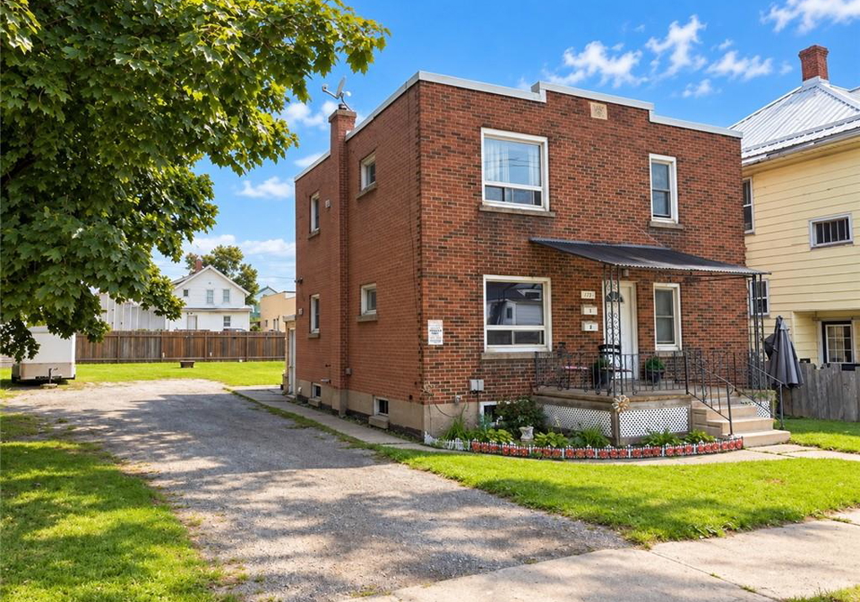 115-brock-brock-street-sarnia-ontario-40867238
