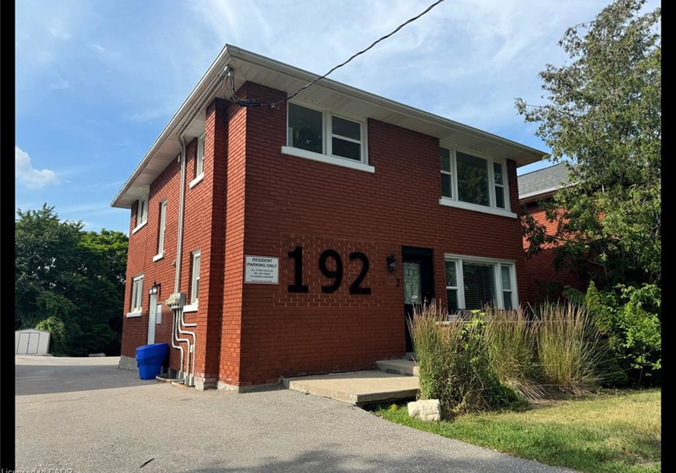 192-allen-street-e-waterloo-ontario-40867243
