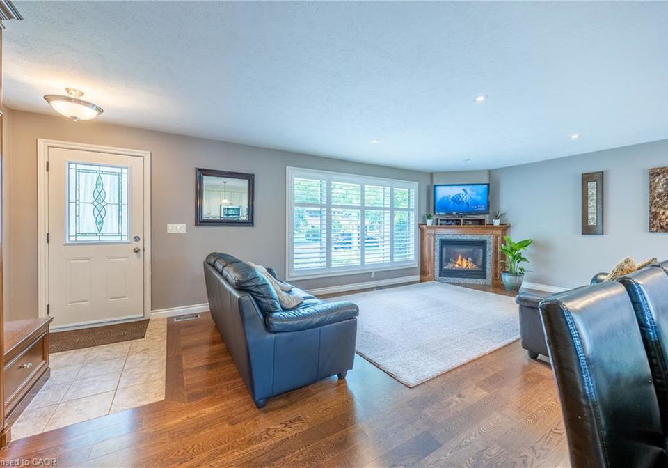 43-berkley-crescent-simcoe-ontario-40867292