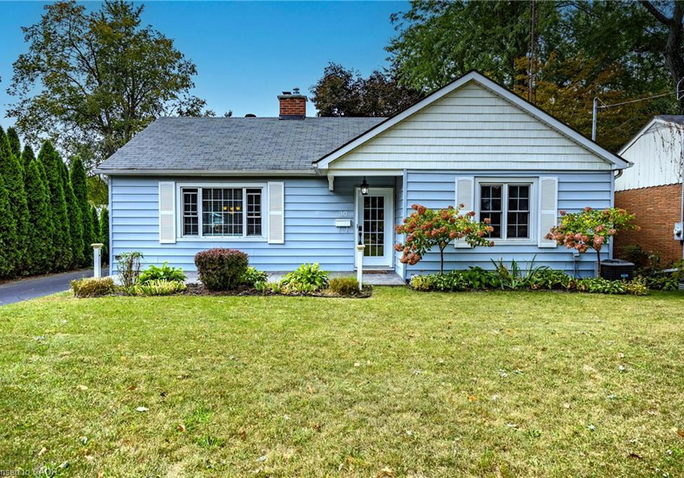 30-gibson-drive-simcoe-ontario-40867339