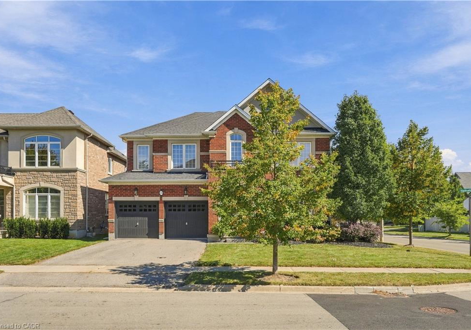 136-sutherland-crescent-ancaster-ontario-40867340