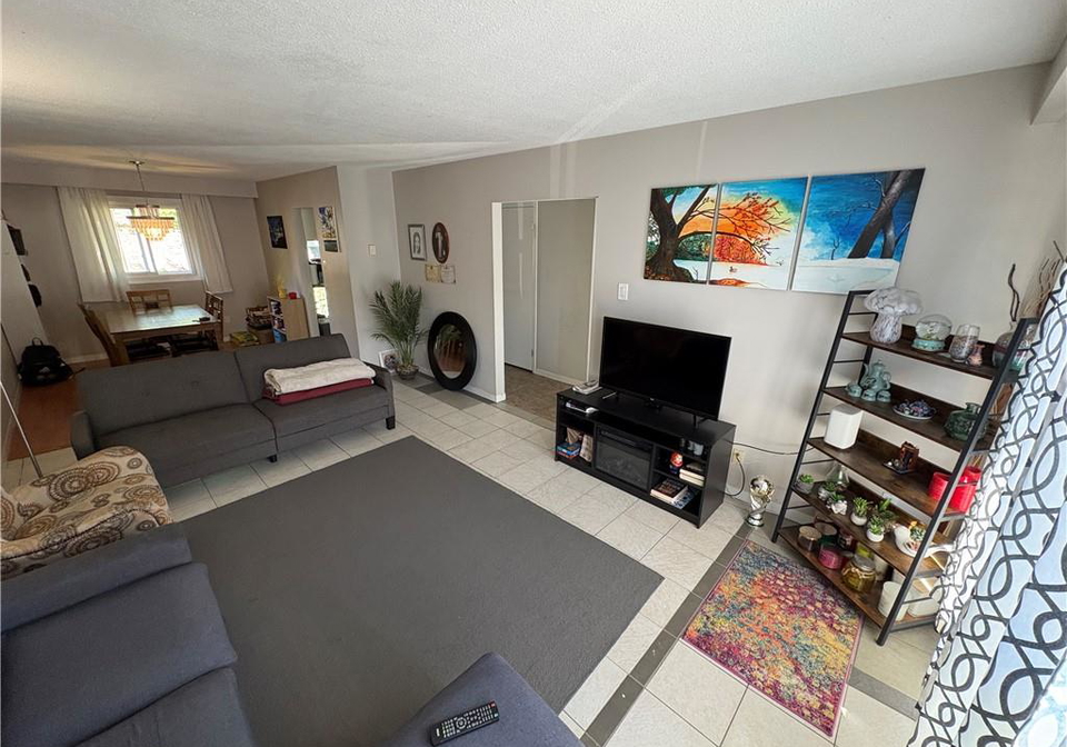 2380-bromsgrove-road-mississauga-ontario-40867390