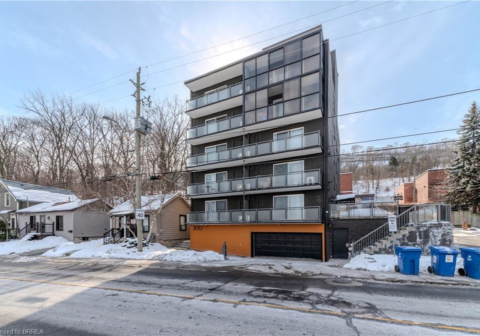 200-charlton-avenue-e-hamilton-ontario-40867409