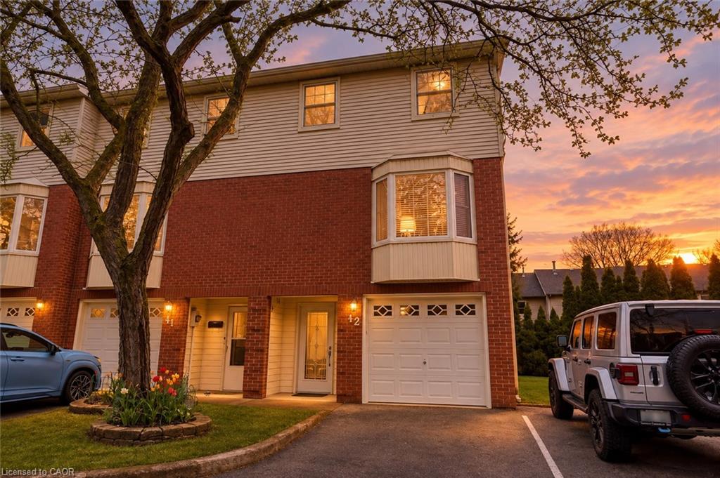 130-livingston-avenue-grimsby-ontario-40867493
