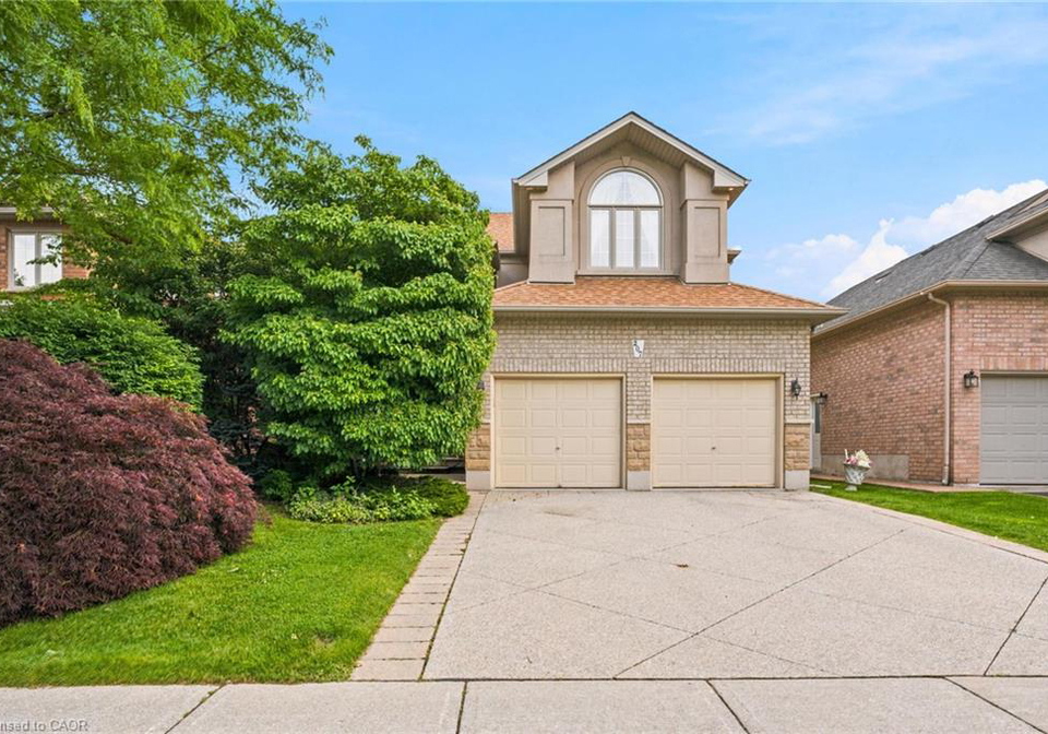 207-valridge-drive-ancaster-ontario-40867536