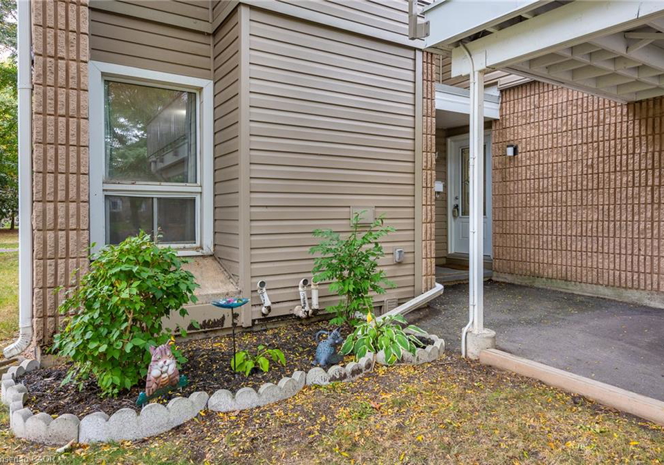 65-glamis-road-cambridge-ontario-40867553