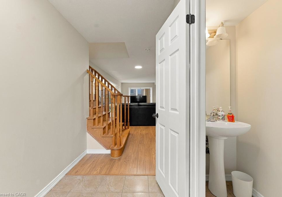 173-whitwell-way-binbrook-ontario-40867587