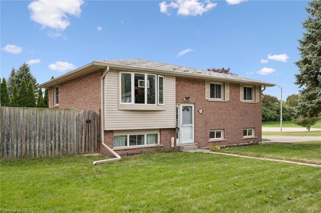 121-nathaniel-crescent-kitchener-ontario-40867624