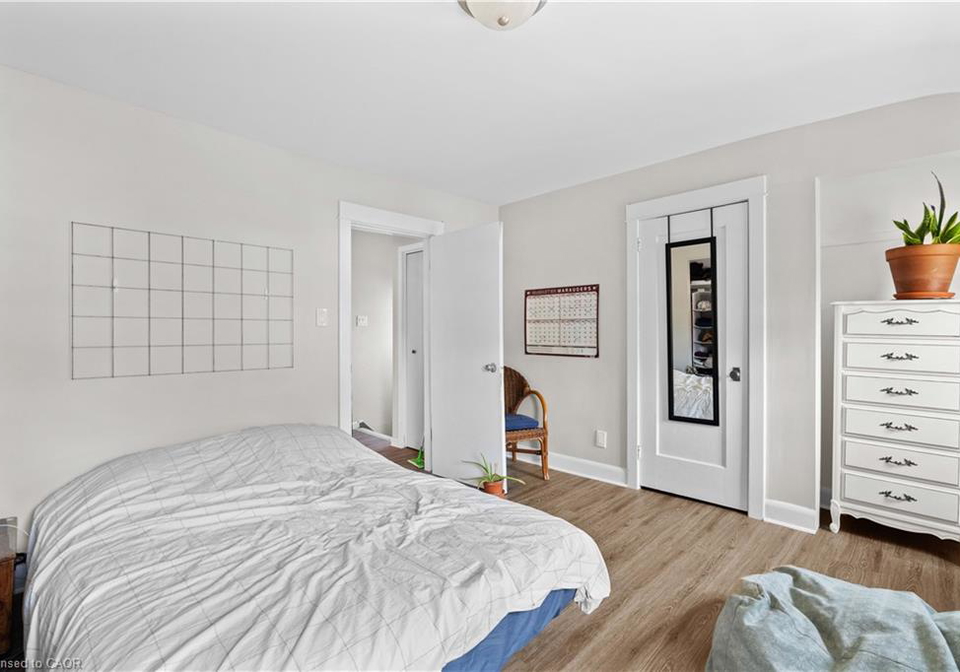 33-cline-avenue-n-hamilton-ontario-40867699