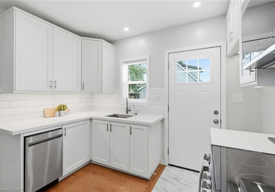 410-beach-boulevard-hamilton-ontario-40867706
