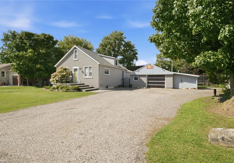 2214-william-shakespeare-street-shakespeare-ontario-40867753