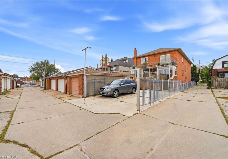 277-harvie-avenue-york-ontario-40867810