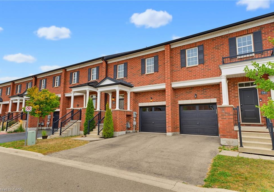 739-banks-crescent-milton-ontario-40867820