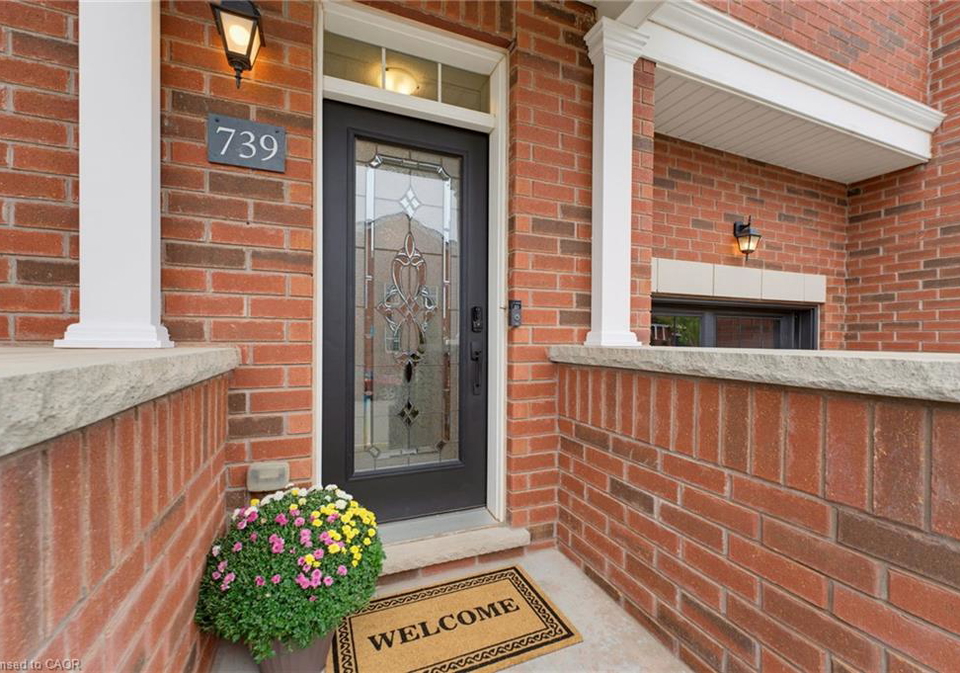 739-banks-crescent-milton-ontario-40867820