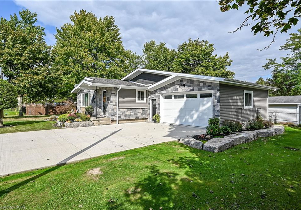 2-keen-street-jarvis-ontario-40867834