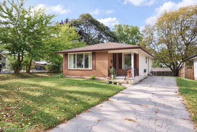 90-pepperwood-crescent-kitchener-ontario-40867849
