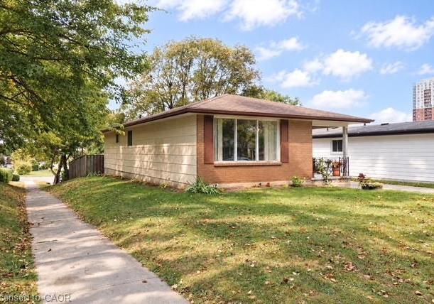 90-pepperwood-crescent-kitchener-ontario-40867849