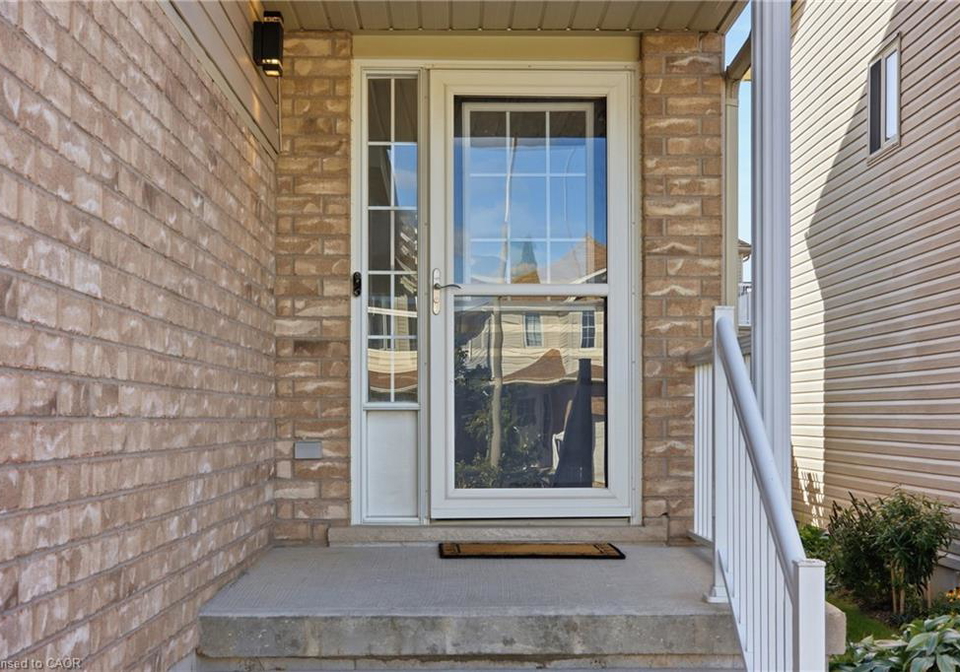 15-cannes-street-kitchener-ontario-40867855