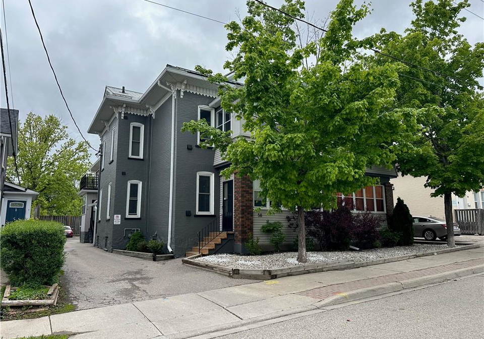 58-60-madison-avenue-n-kitchener-ontario-40867876