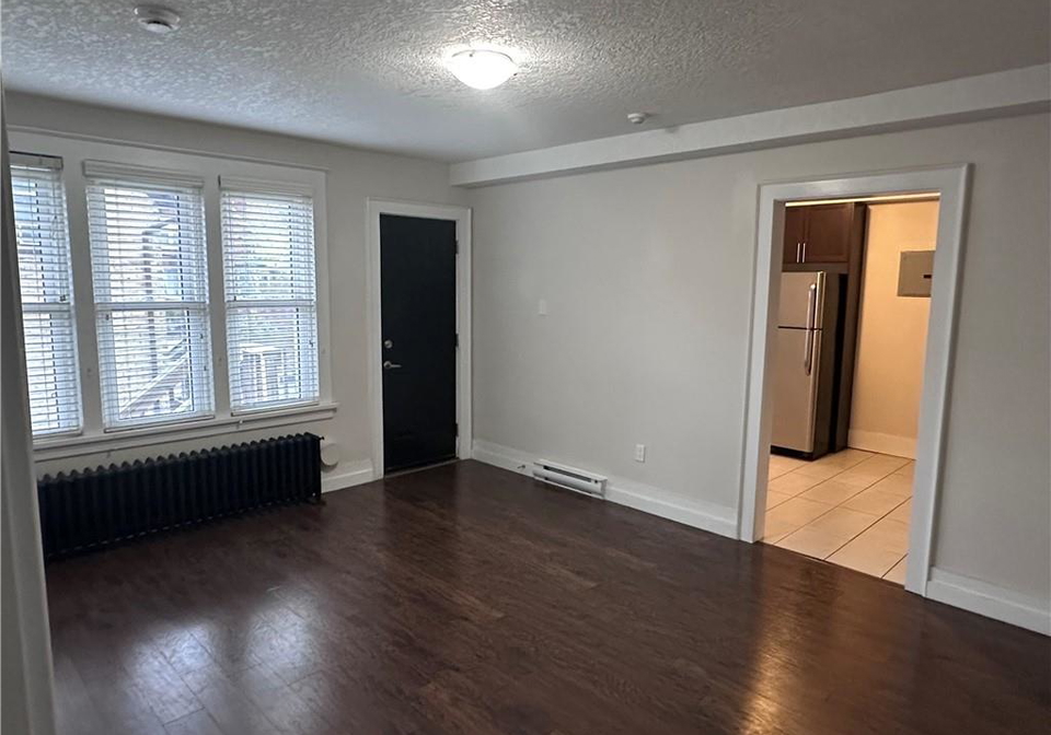 58-60-madison-avenue-n-kitchener-ontario-40867876