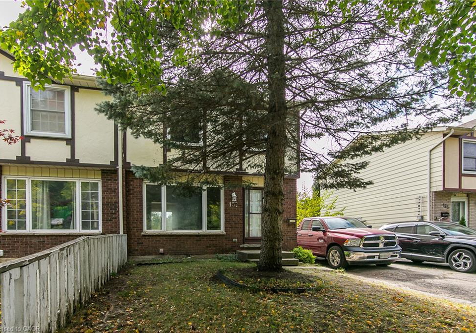 157-old-carriage-drive-kitchener-ontario-40867923