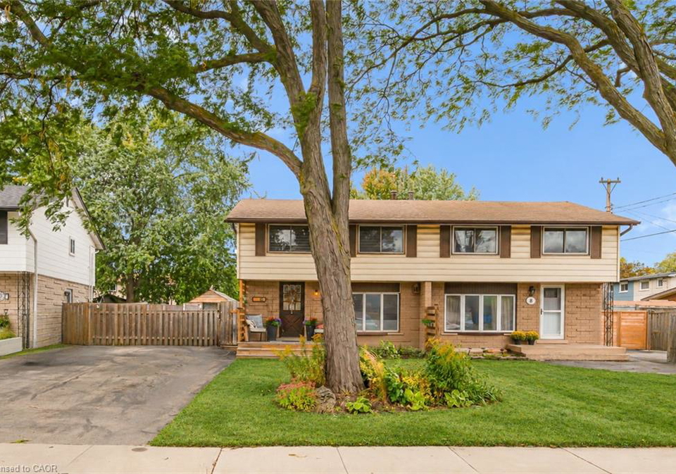 10-goldfinch-road-hamilton-ontario-40867975