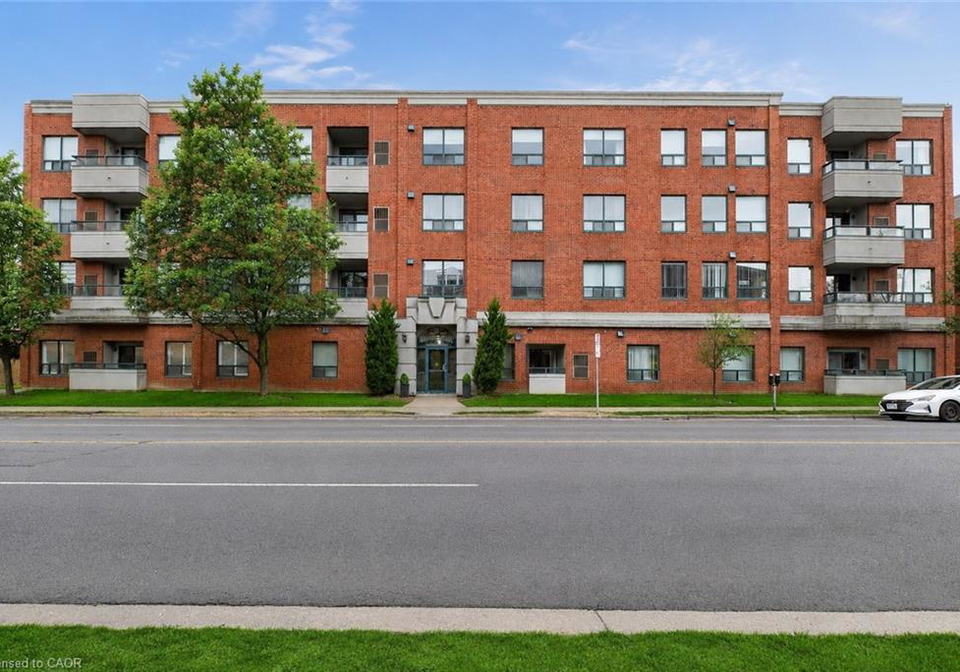 8-main-street-dundas-ontario-40868012