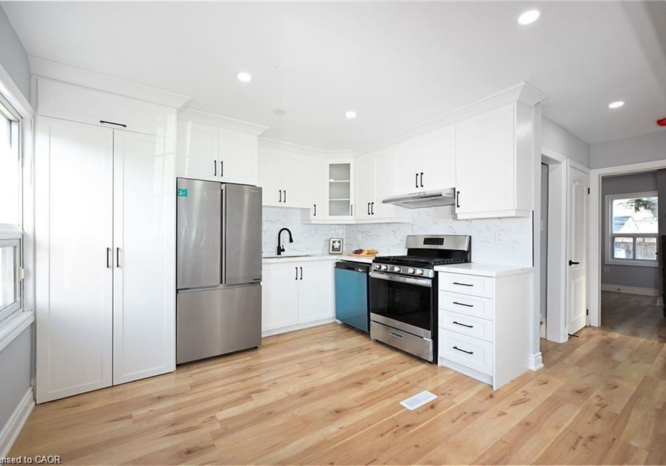 213-east-28th-street-hamilton-ontario-40868013