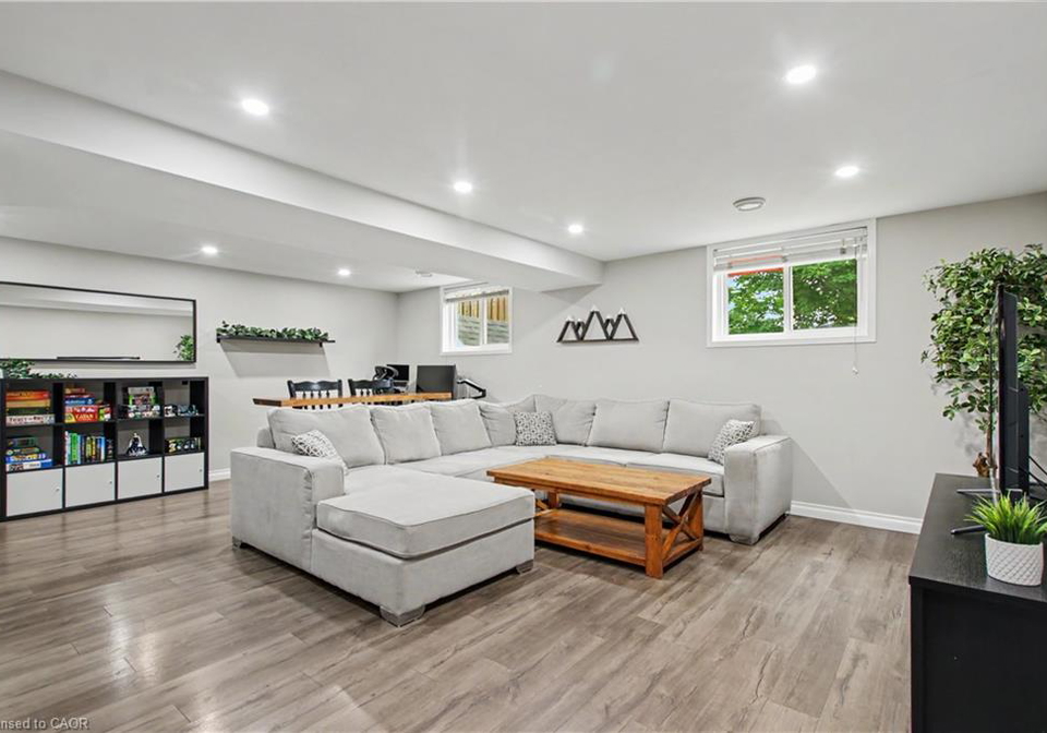 484-redfox-road-waterloo-ontario-40868056