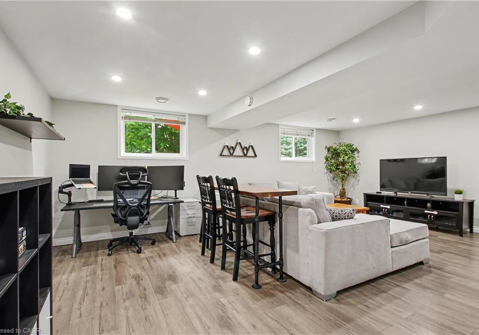 484-redfox-road-waterloo-ontario-40868056