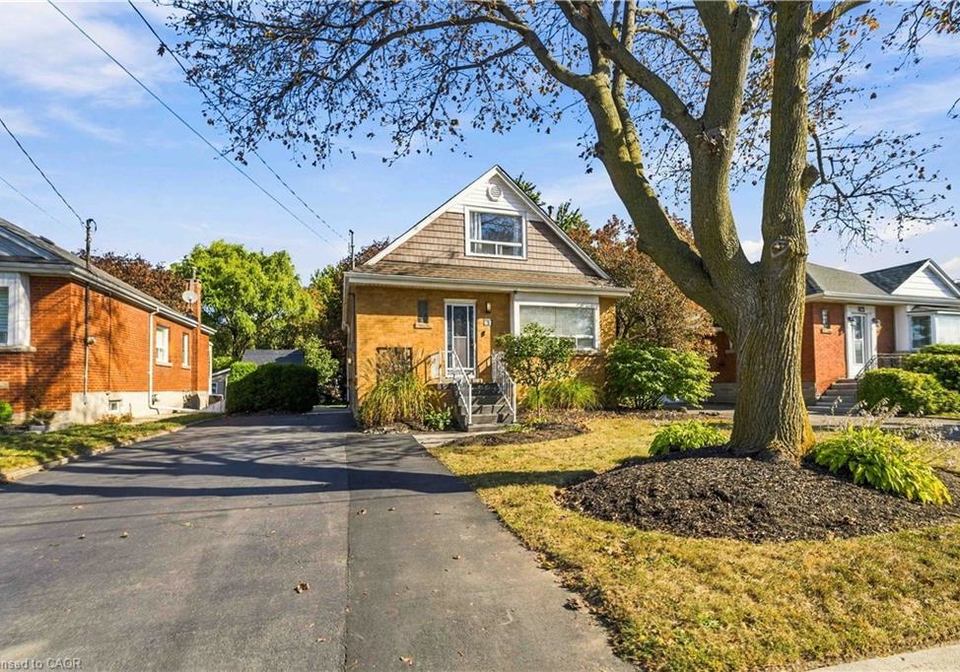 41-sharon-avenue-hamilton-ontario-40868065