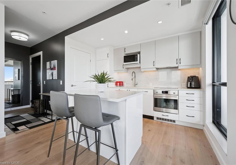 181-king-street-s-waterloo-ontario-40868086