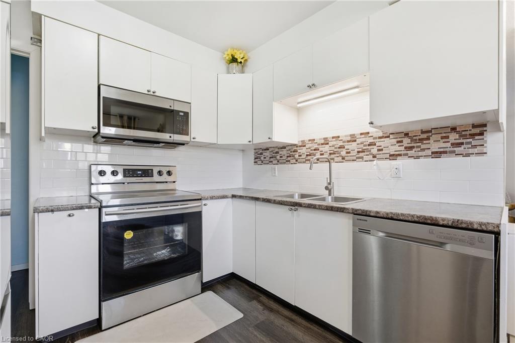 423-westwood-drive-kitchener-ontario-40868139